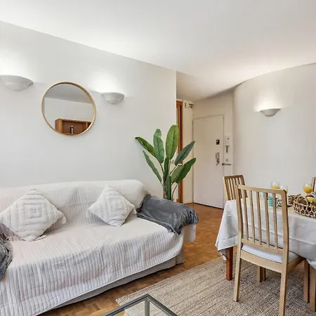 Charming Heart Of 15th París