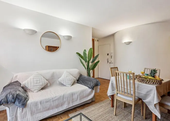 Charming Heart Of 15th Paris